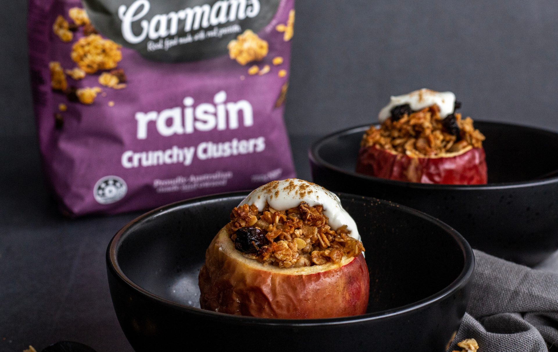recipe for baked apples with crunchy raisin clusters
